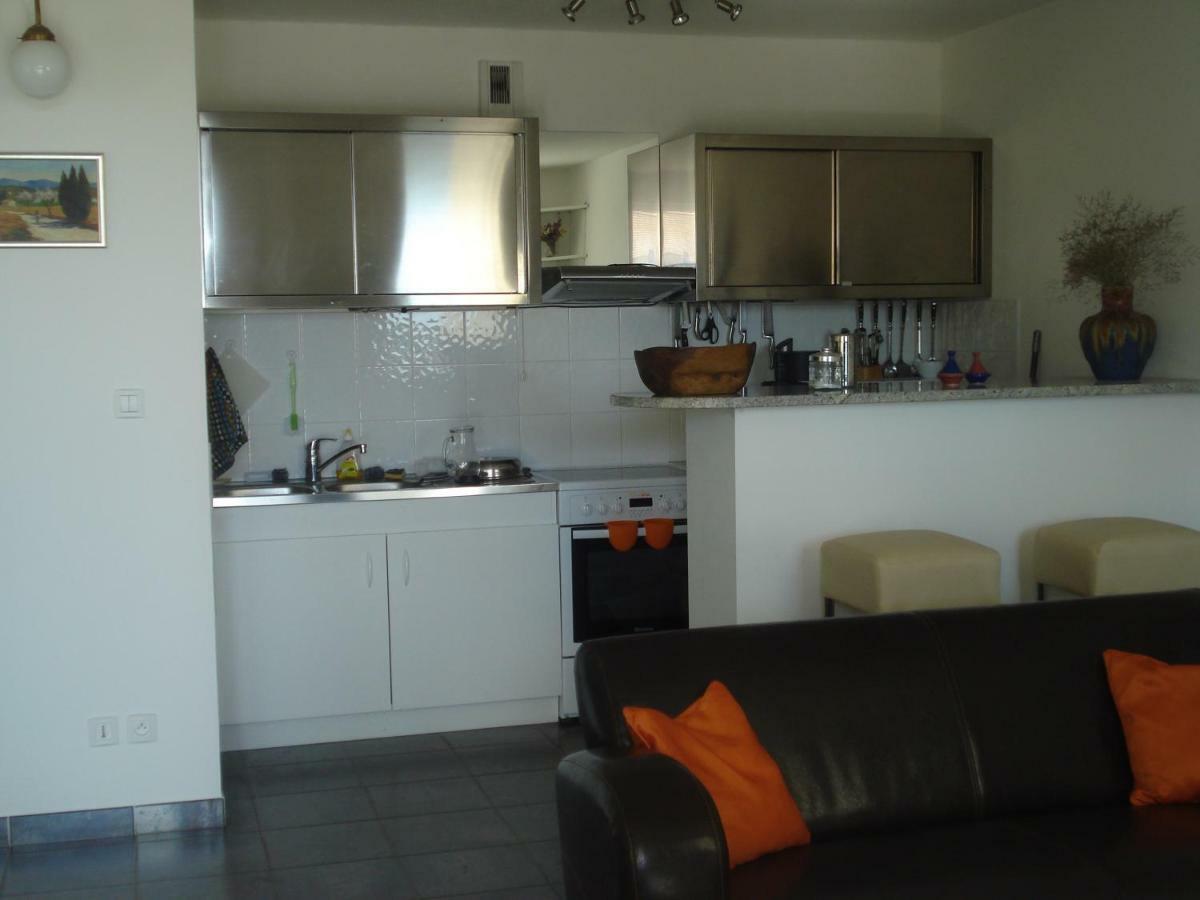 Apartamento Port Mezua Mèze Exterior foto