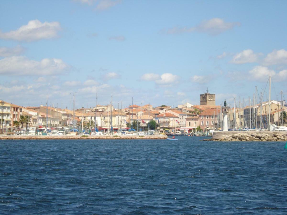 Apartamento Port Mezua Mèze Exterior foto