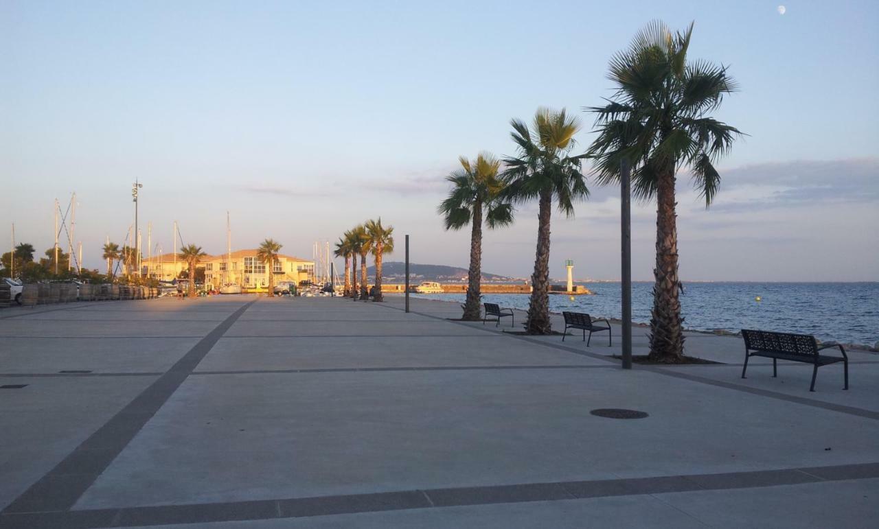 Apartamento Port Mezua Mèze Exterior foto