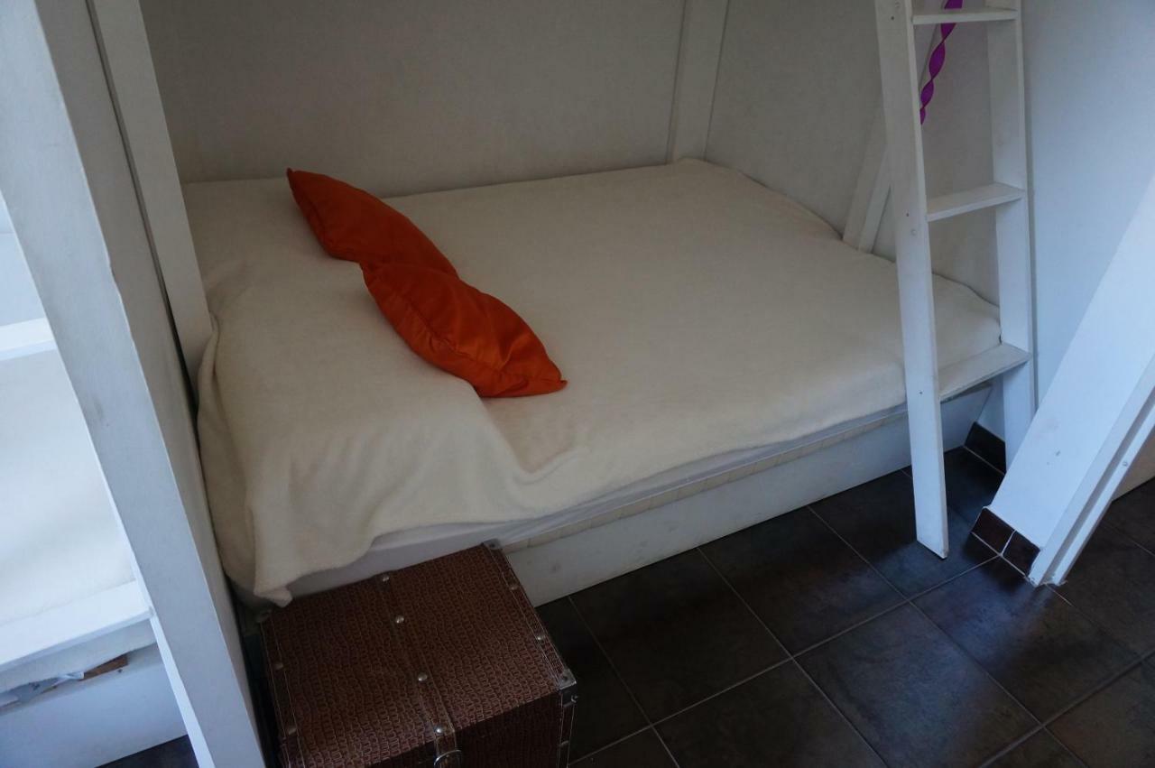Apartamento Port Mezua Mèze Exterior foto