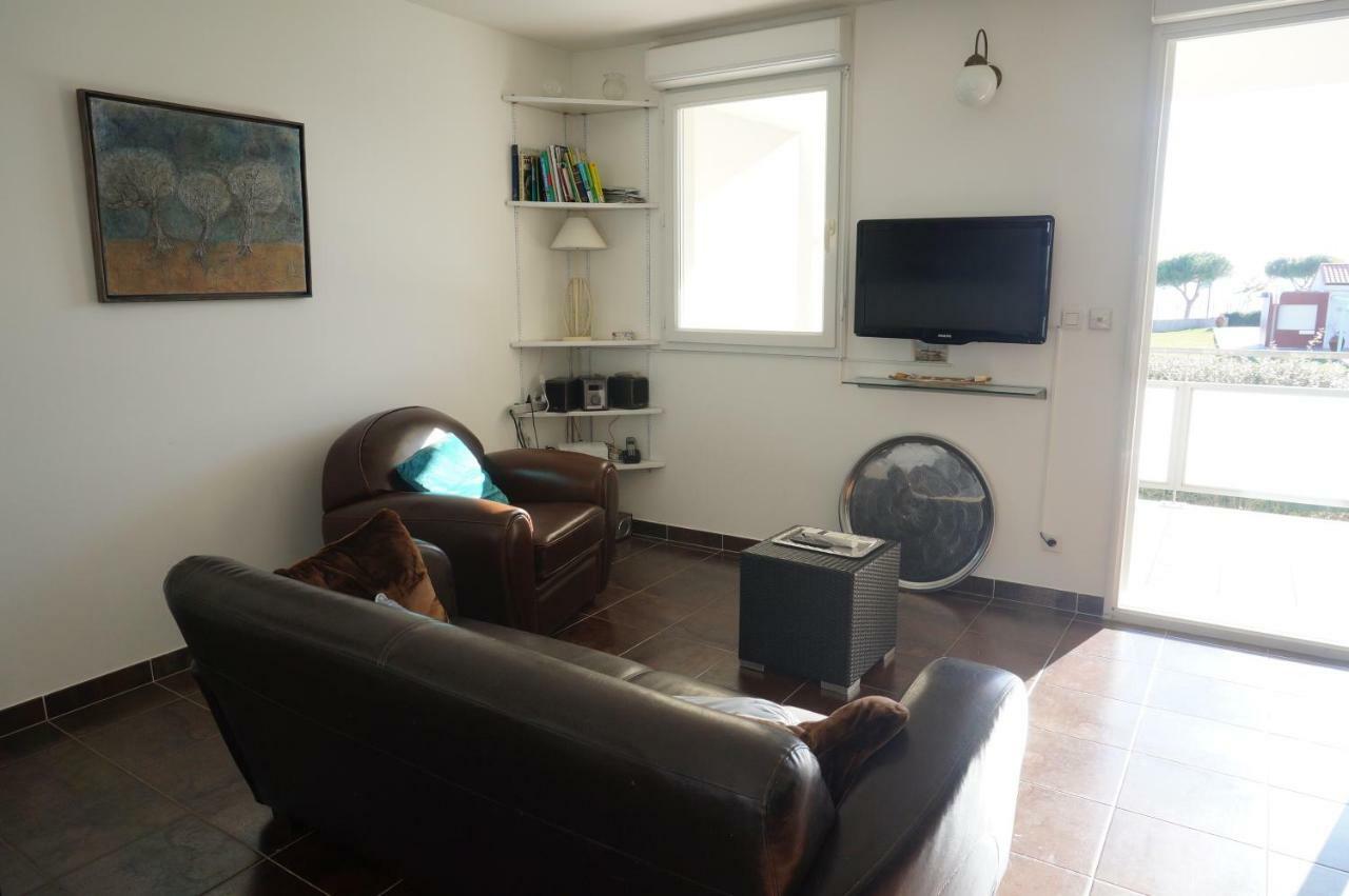 Apartamento Port Mezua Mèze Exterior foto