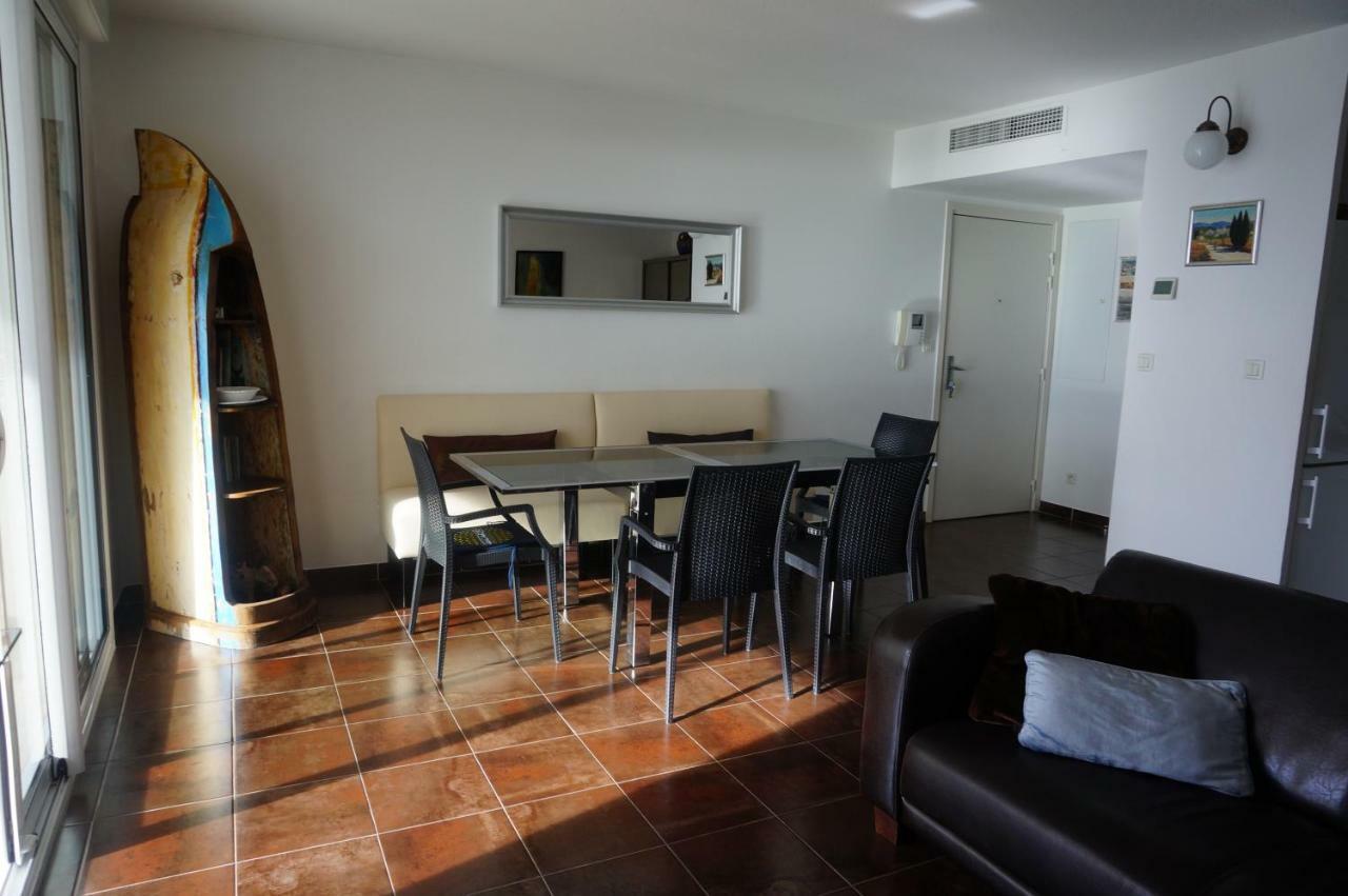 Apartamento Port Mezua Mèze Exterior foto